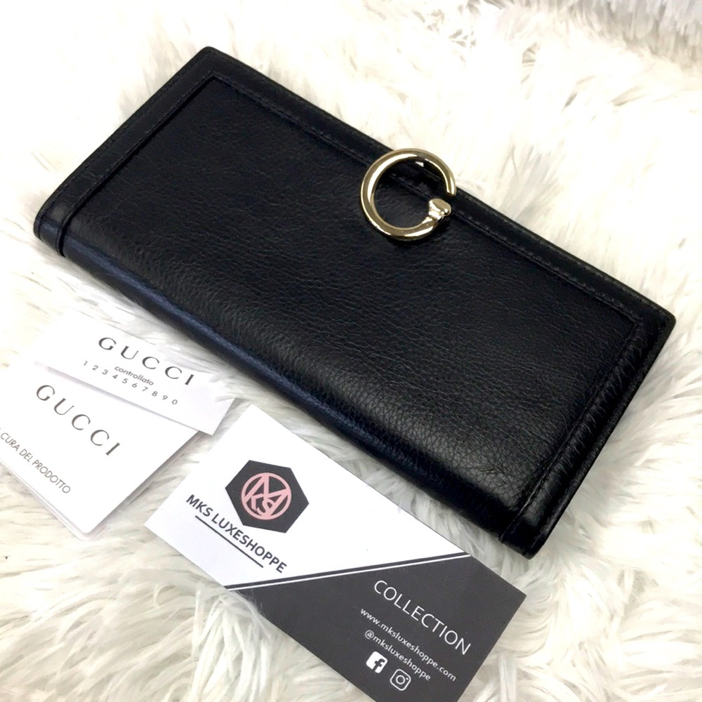 GUCCI LEATHER  BIFOLD LONG WALLET EUC
